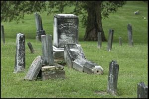 Haunted Graveyard X, somewhere in Illinois