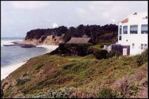 The ghost of the Blue Lady, Moss Distillery, Half-Moon Bay